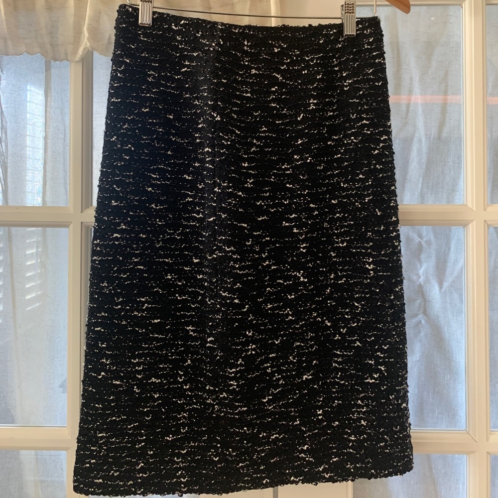 St. John Collection Black White Tweed Pencil Skirt Small 8 10 Stretchy Slip On